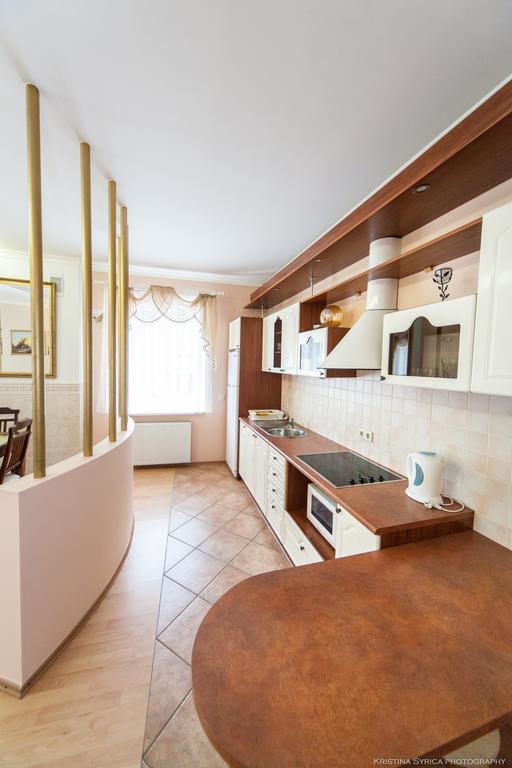 Apartamenti Alto & Ko Lägenhet Jūrkalne Rum bild