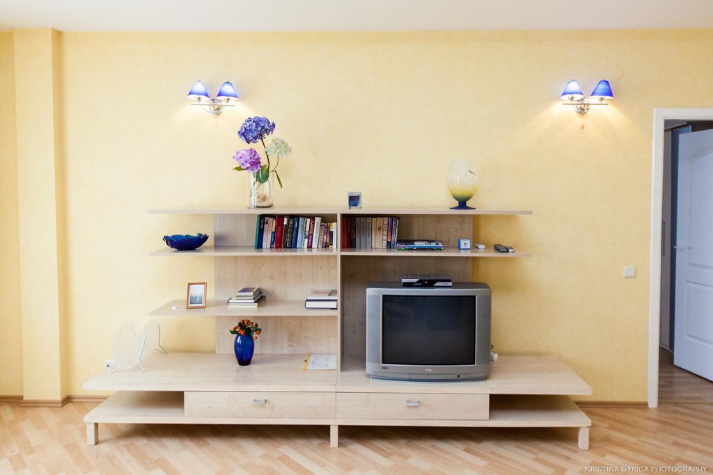 Apartamenti Alto & Ko Lägenhet Jūrkalne Rum bild